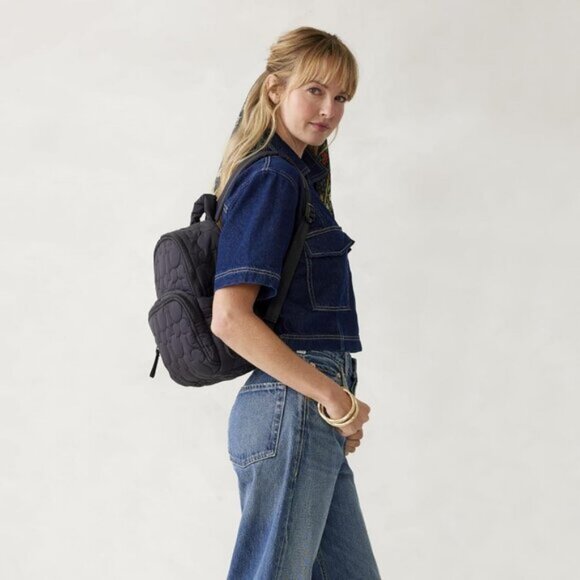 ⚡Women's Moonless Night Disney Featherweight Small Banbury Backpack - Picture 5 of 6